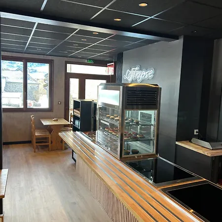 Апартаменты L'ail Des Ours